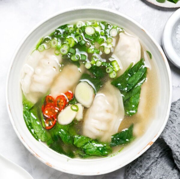 Wonton_Soup-900×896